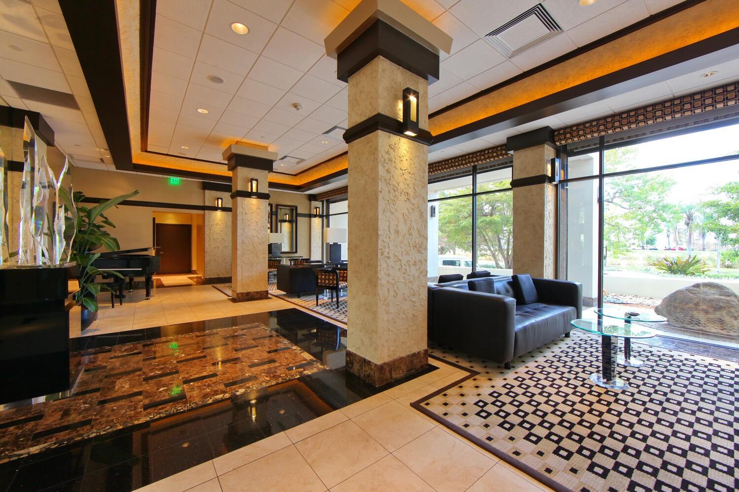 BAY PLAZA - Residential