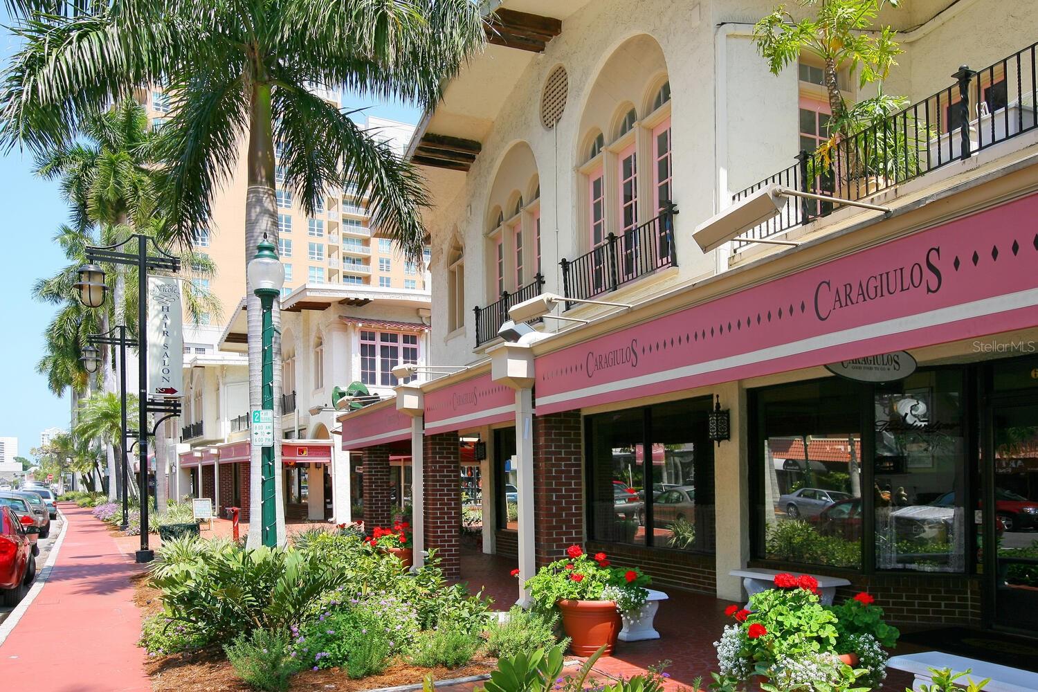 BAY PLAZA - Residential