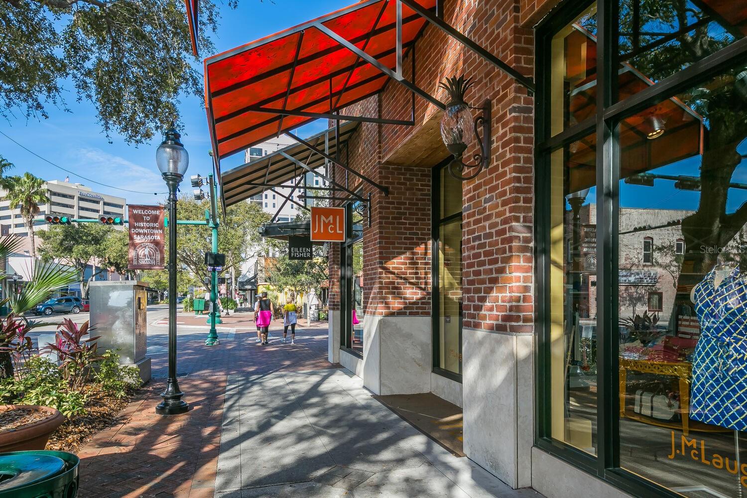 BAY PLAZA - Residential