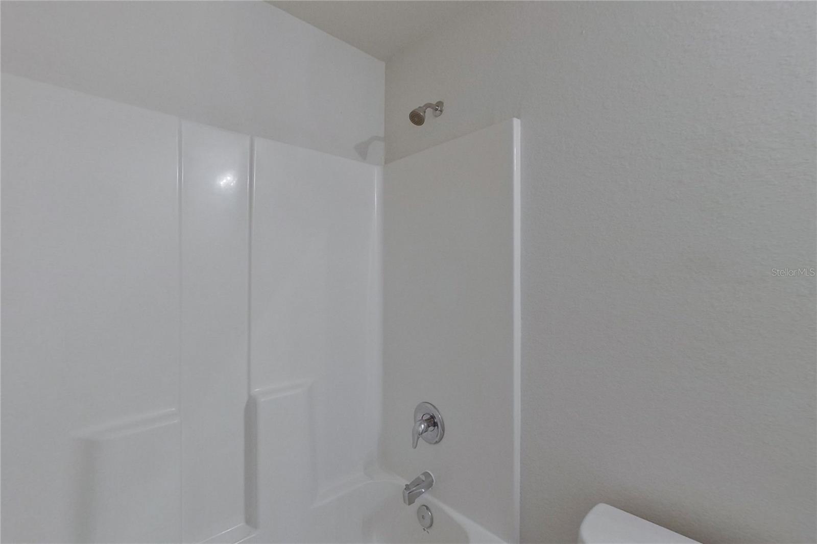 VISTANNA VILLAS - Residential Lease