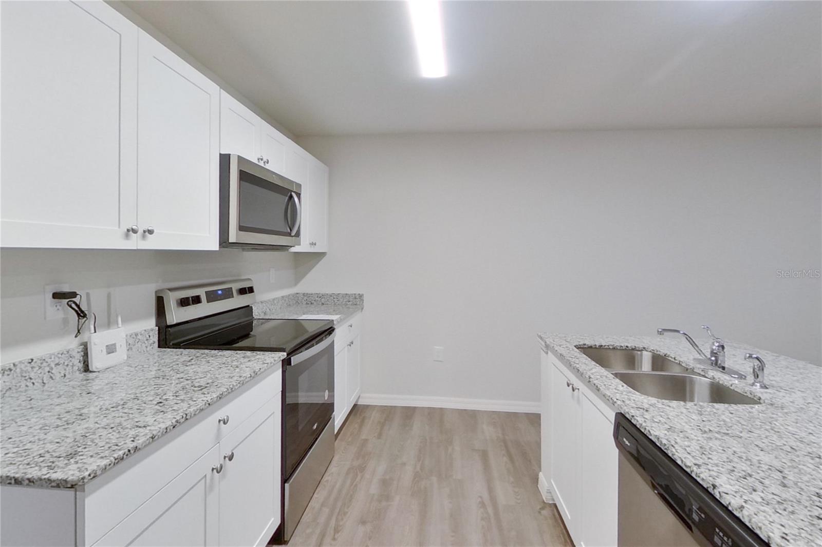 VISTANNA VILLAS - Residential Lease