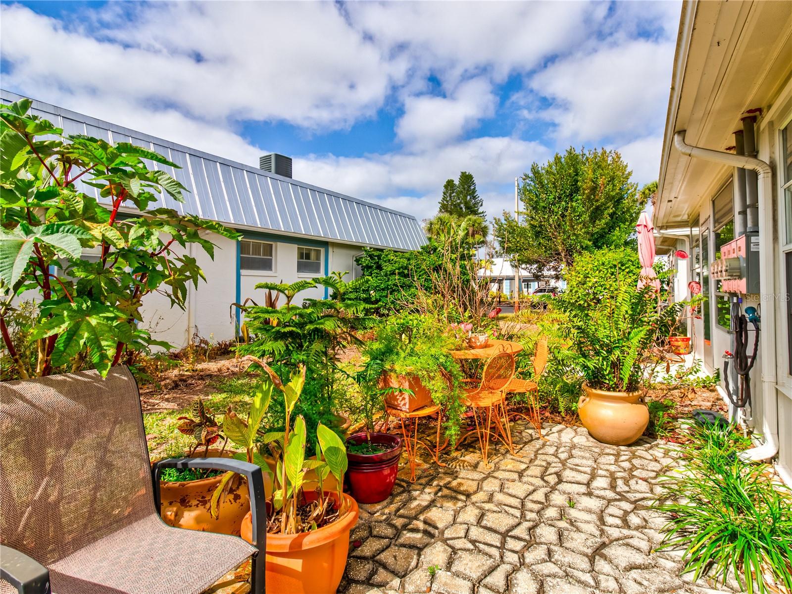 GARDENS OF BEACON SQUARE CONDO - Residential