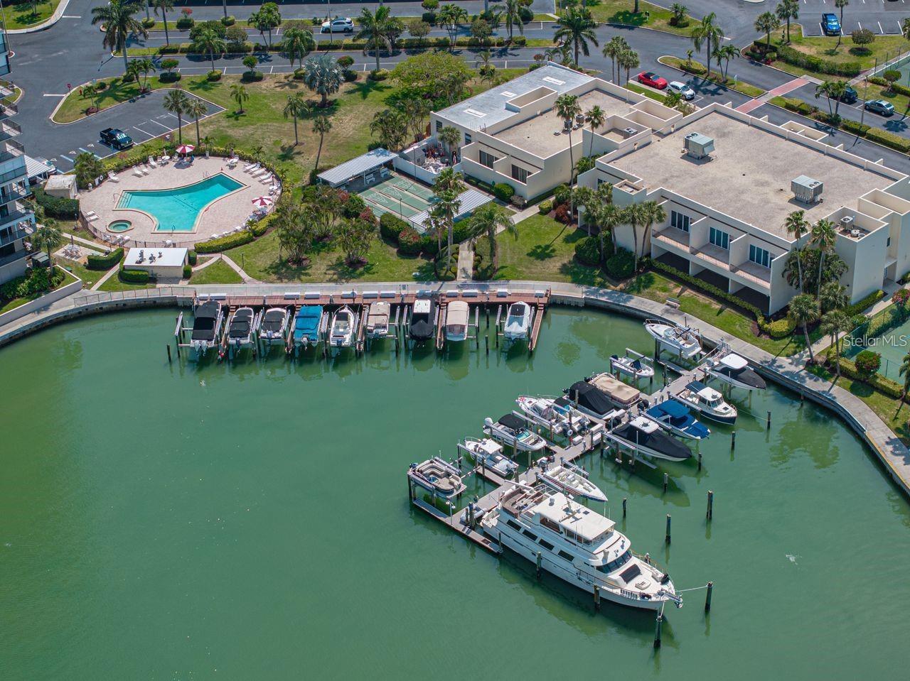 BAY ISLAND GROUP 7 - Residential