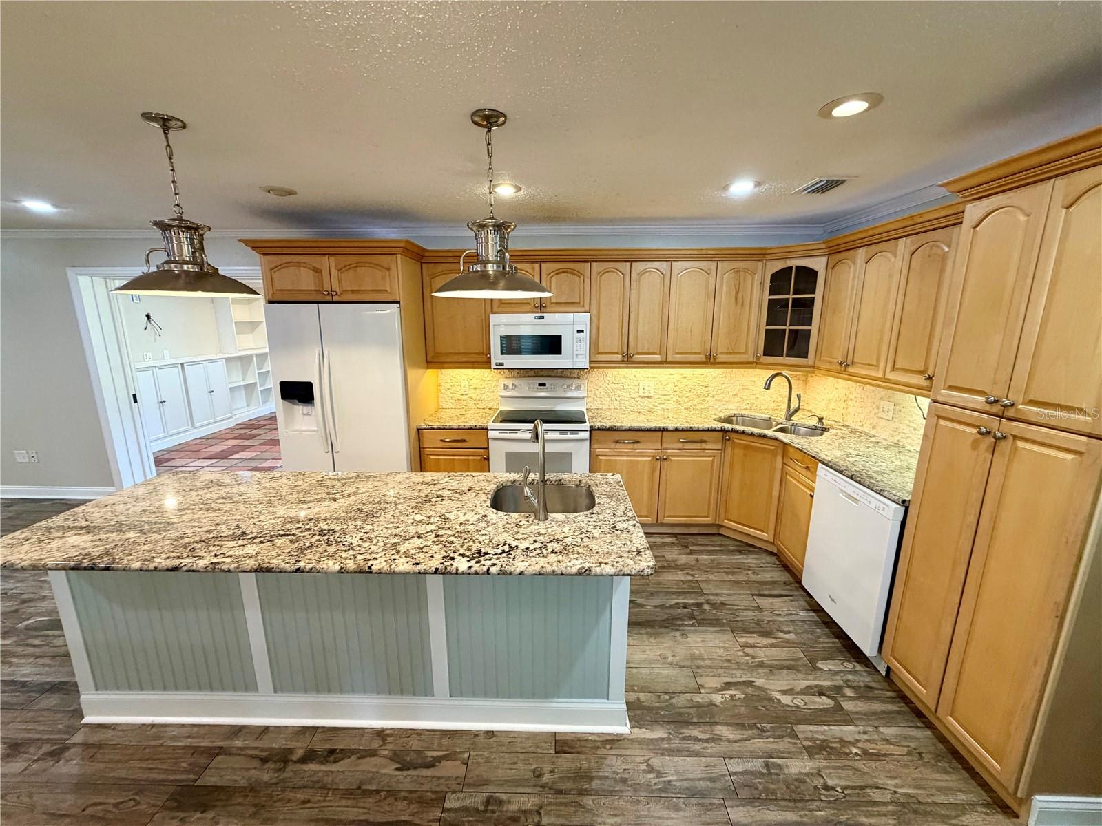 CHRISTINA WOODS - Residential