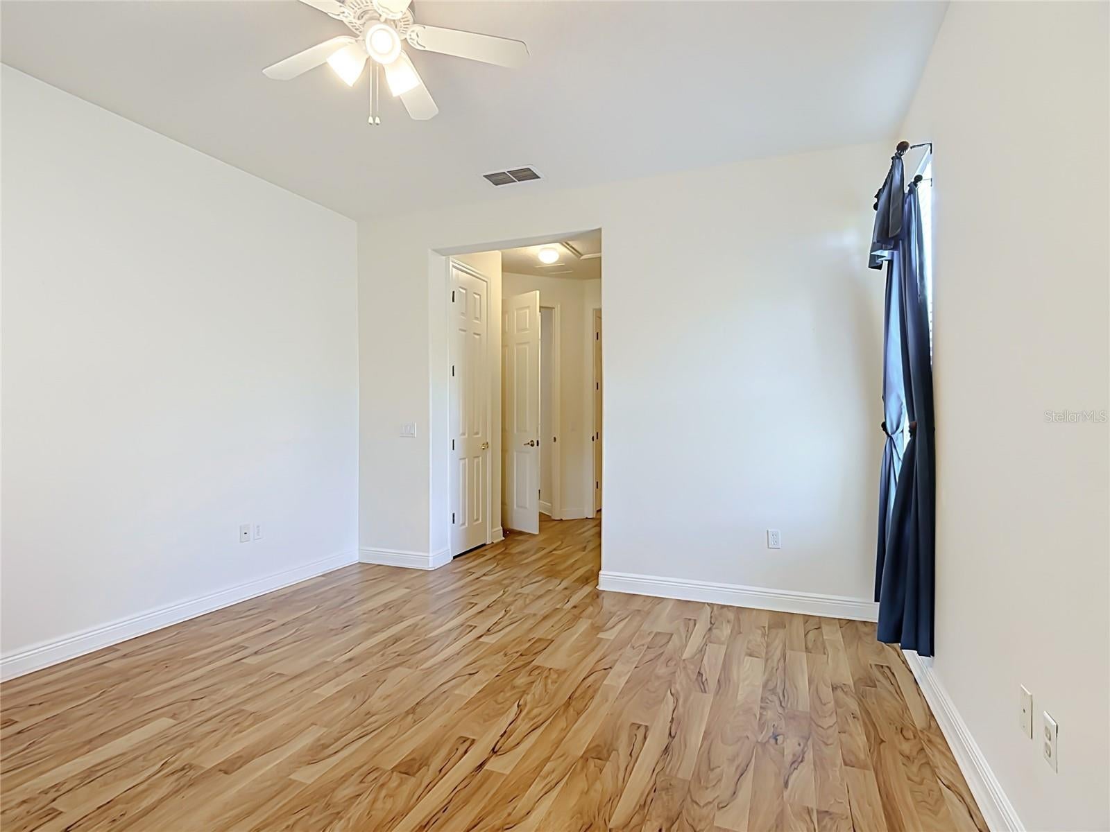 313 MOORPARK WAY