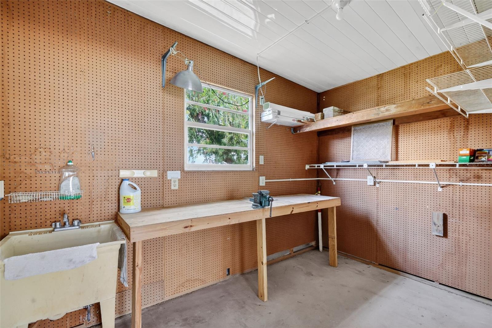 TAVARES FOX RUN MOBILE HOME - Residential