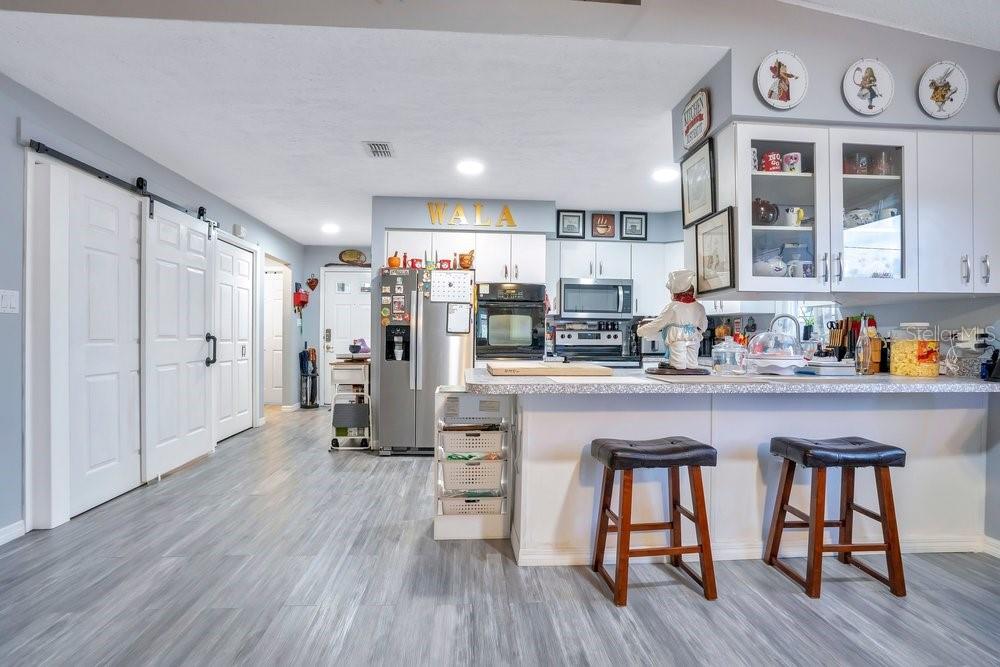 LAKESIDE AT BASS LAKE - Residential