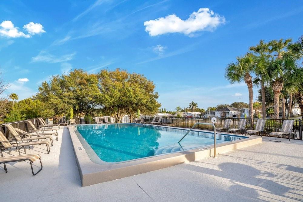 LAKESIDE AT BASS LAKE - Residential