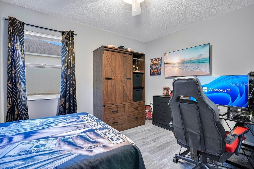 LAKESIDE AT BASS LAKE - Residential