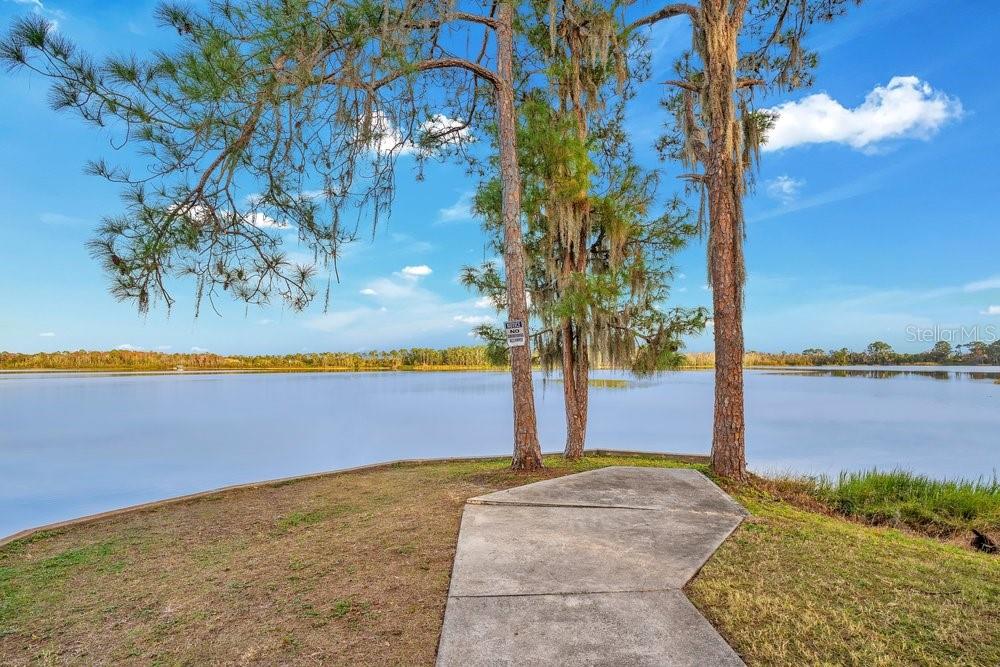 LAKESIDE AT BASS LAKE - Residential