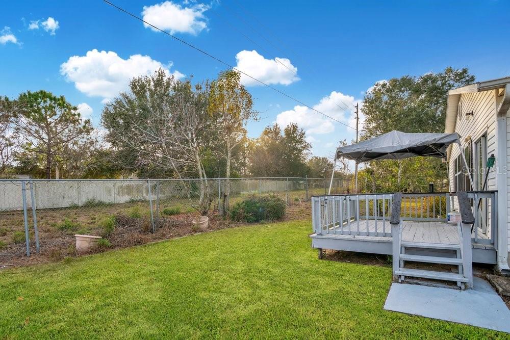 LAKESIDE AT BASS LAKE - Residential