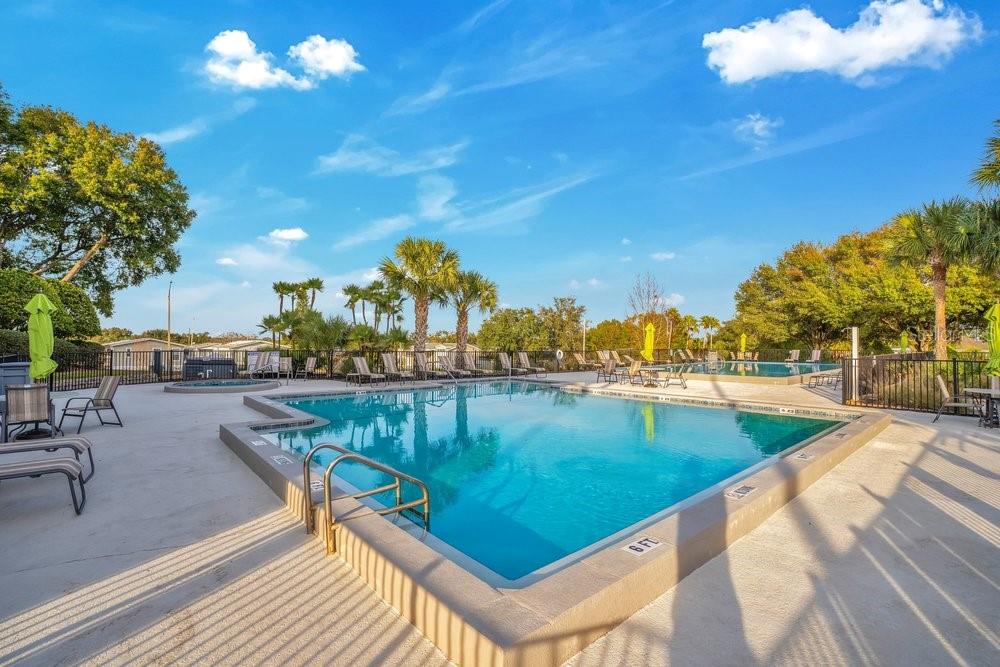 LAKESIDE AT BASS LAKE - Residential