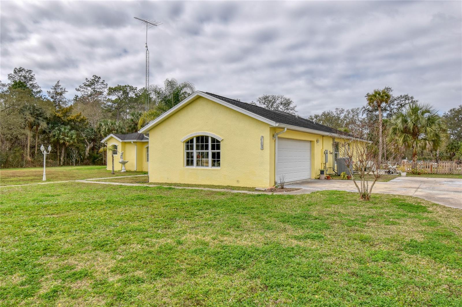 GRAHAMVILLE 02 - Farm