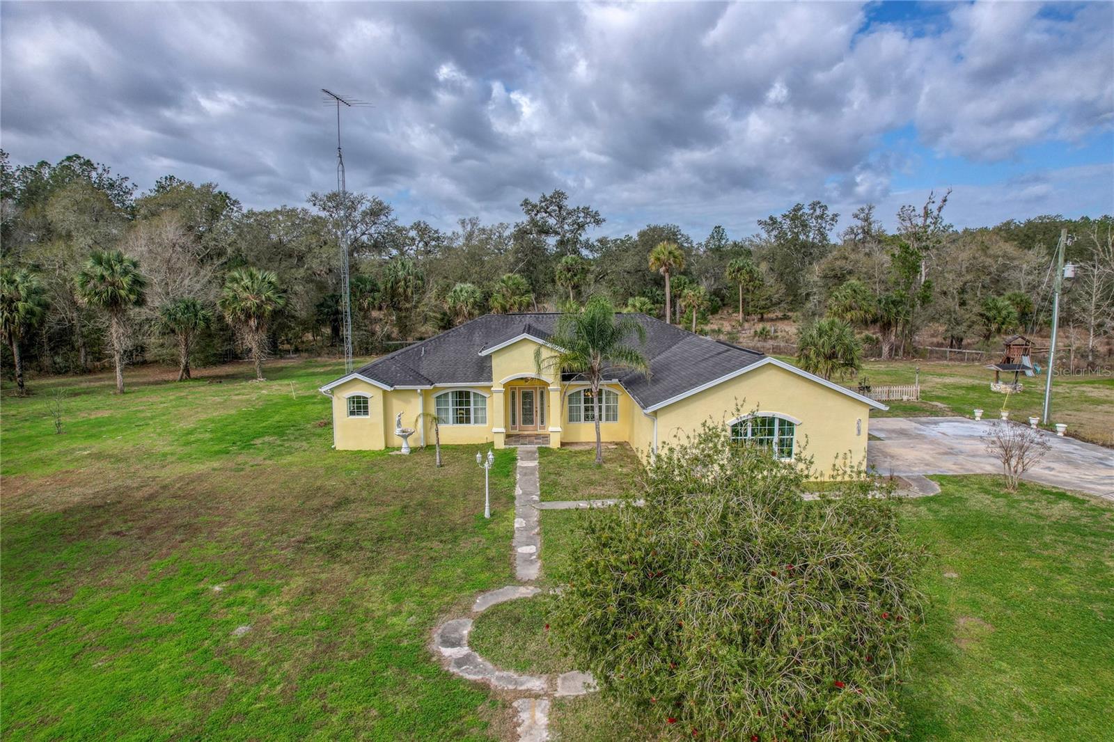 GRAHAMVILLE 02 - Farm