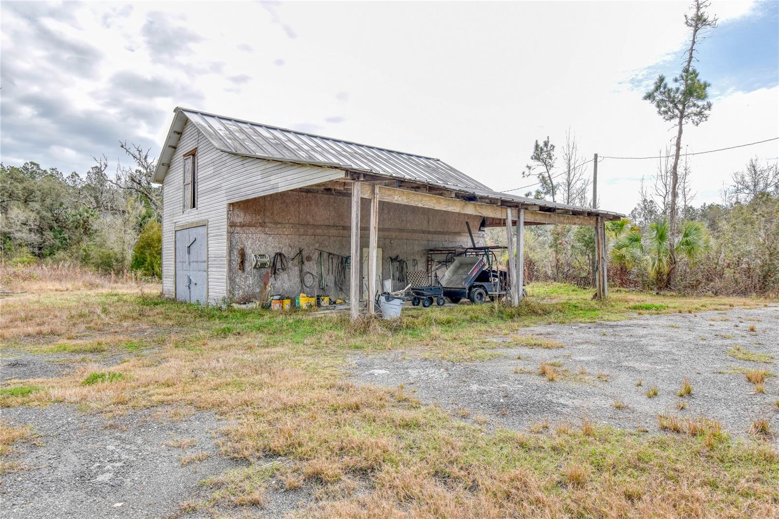 GRAHAMVILLE 02 - Farm