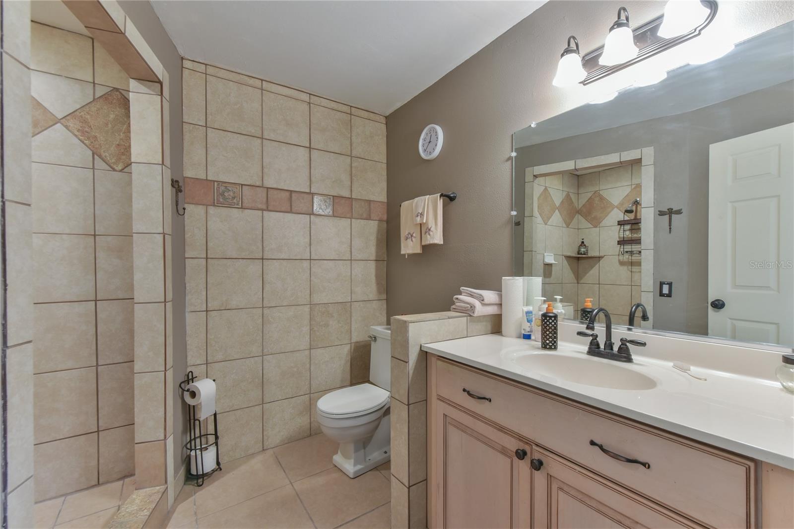 GRAHAMVILLE 02 - Farm