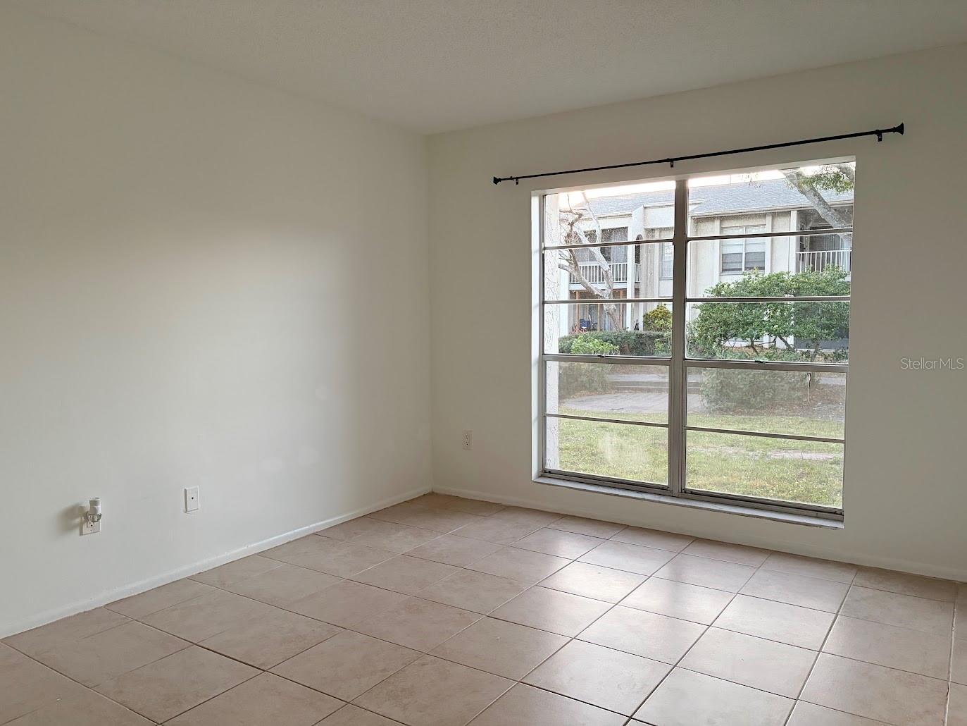 COACHMAN CREEK CONDO - Residential Lease