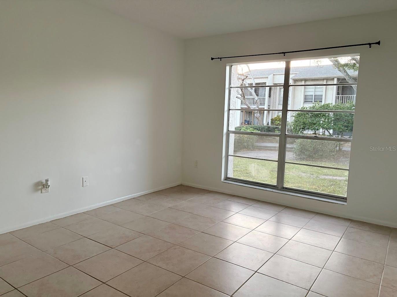 COACHMAN CREEK CONDO - Residential Lease