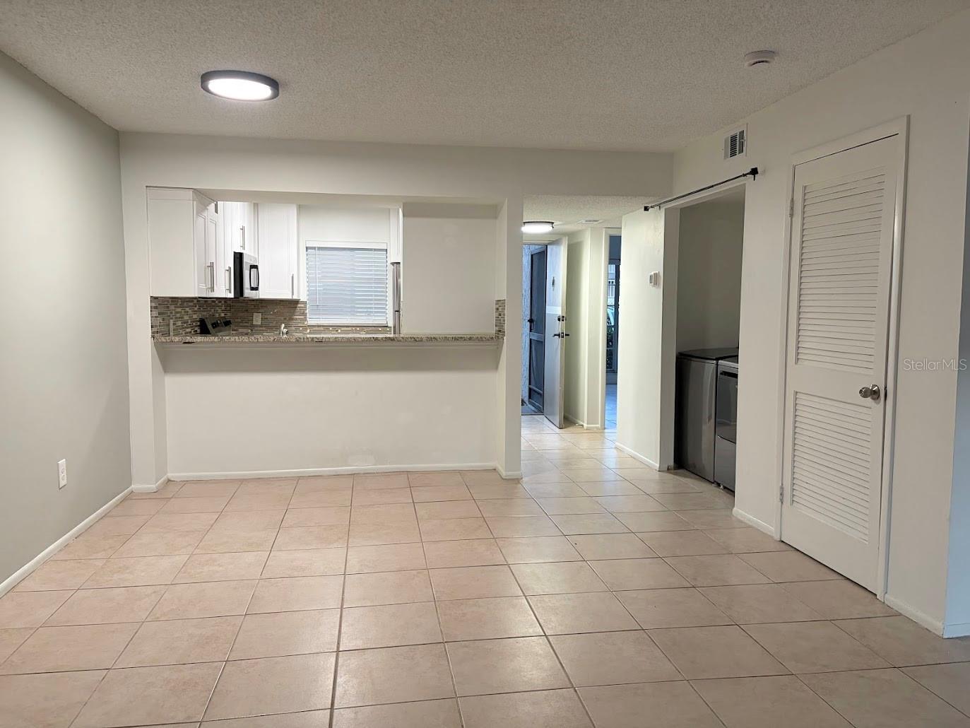 COACHMAN CREEK CONDO - Residential Lease