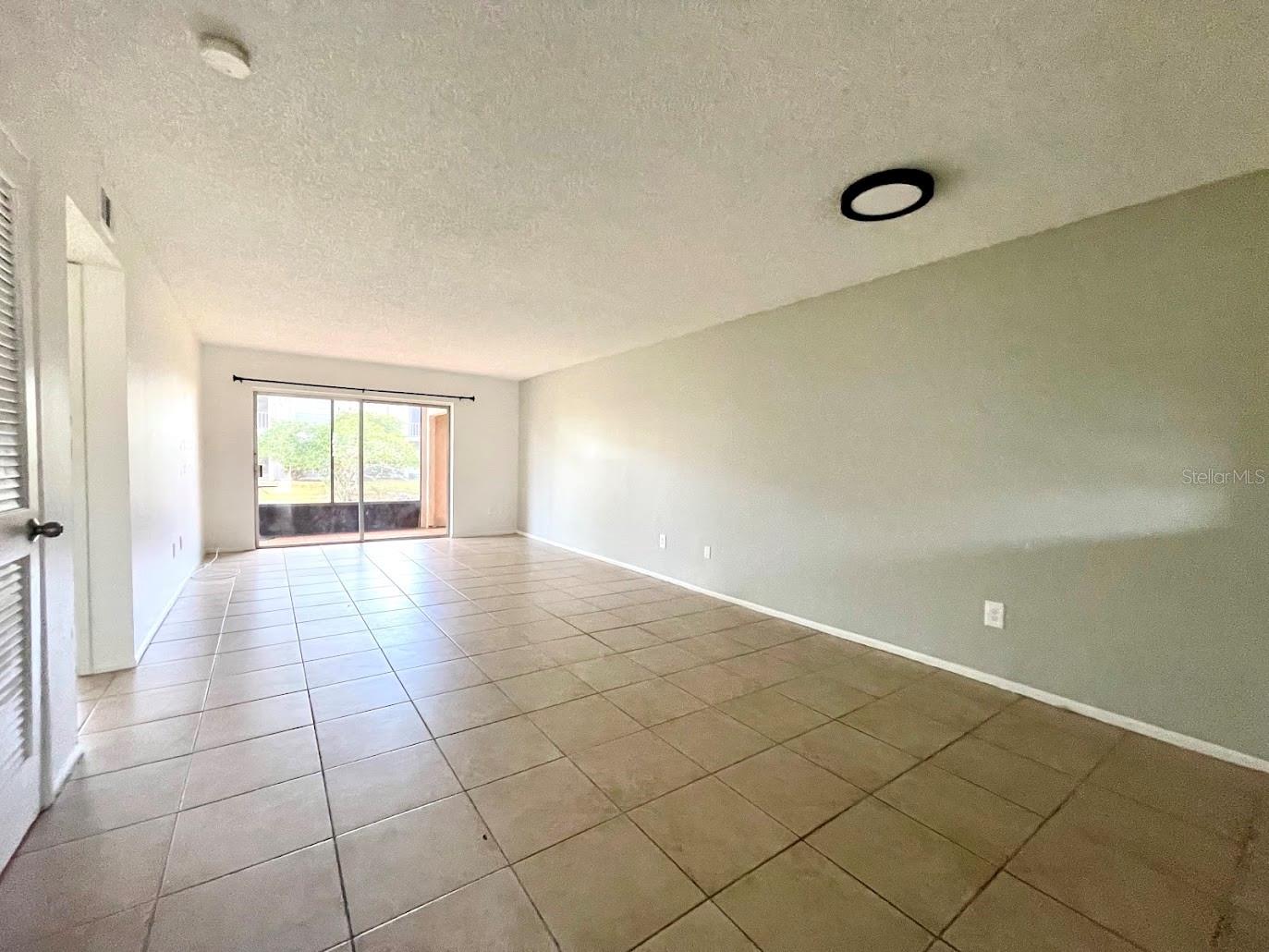 COACHMAN CREEK CONDO - Residential Lease