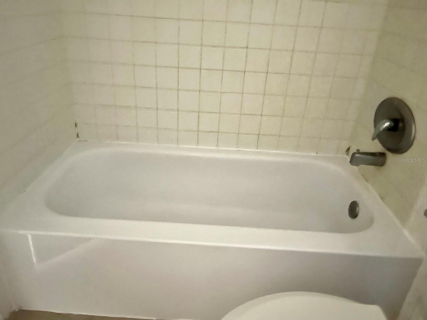 COACHMAN CREEK CONDO - Residential Lease