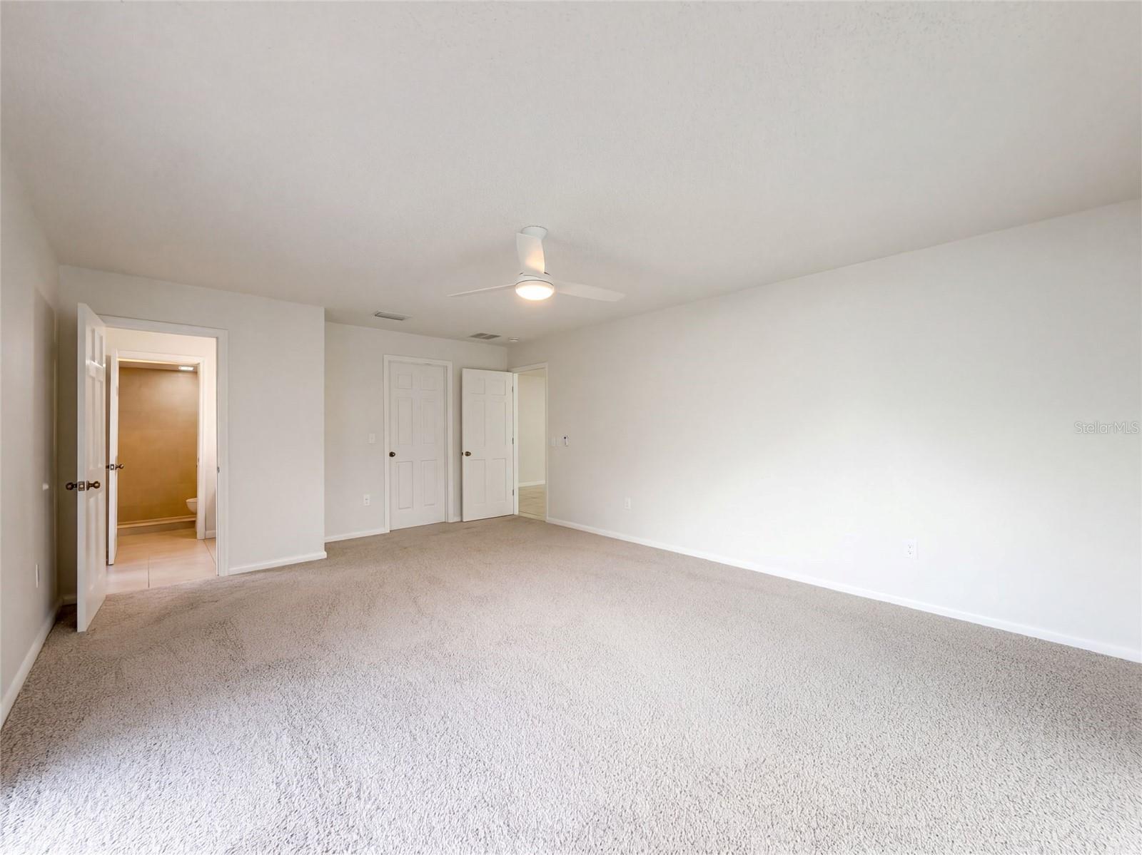 8022 TIMBER LAKE LANE, SARASOTA, FL, 34243 3 8022 TIMBER LAKE LANE