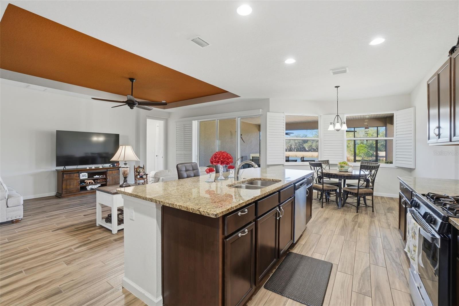 VICTORIA HILLS PH 6 - Residential