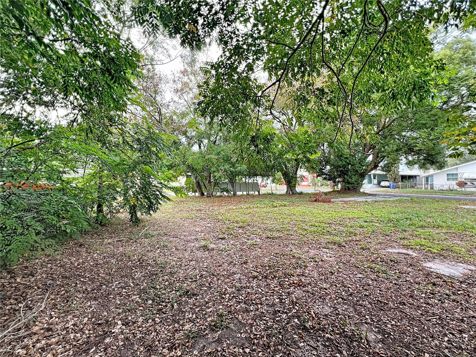 SUNSHINE PARK - Land