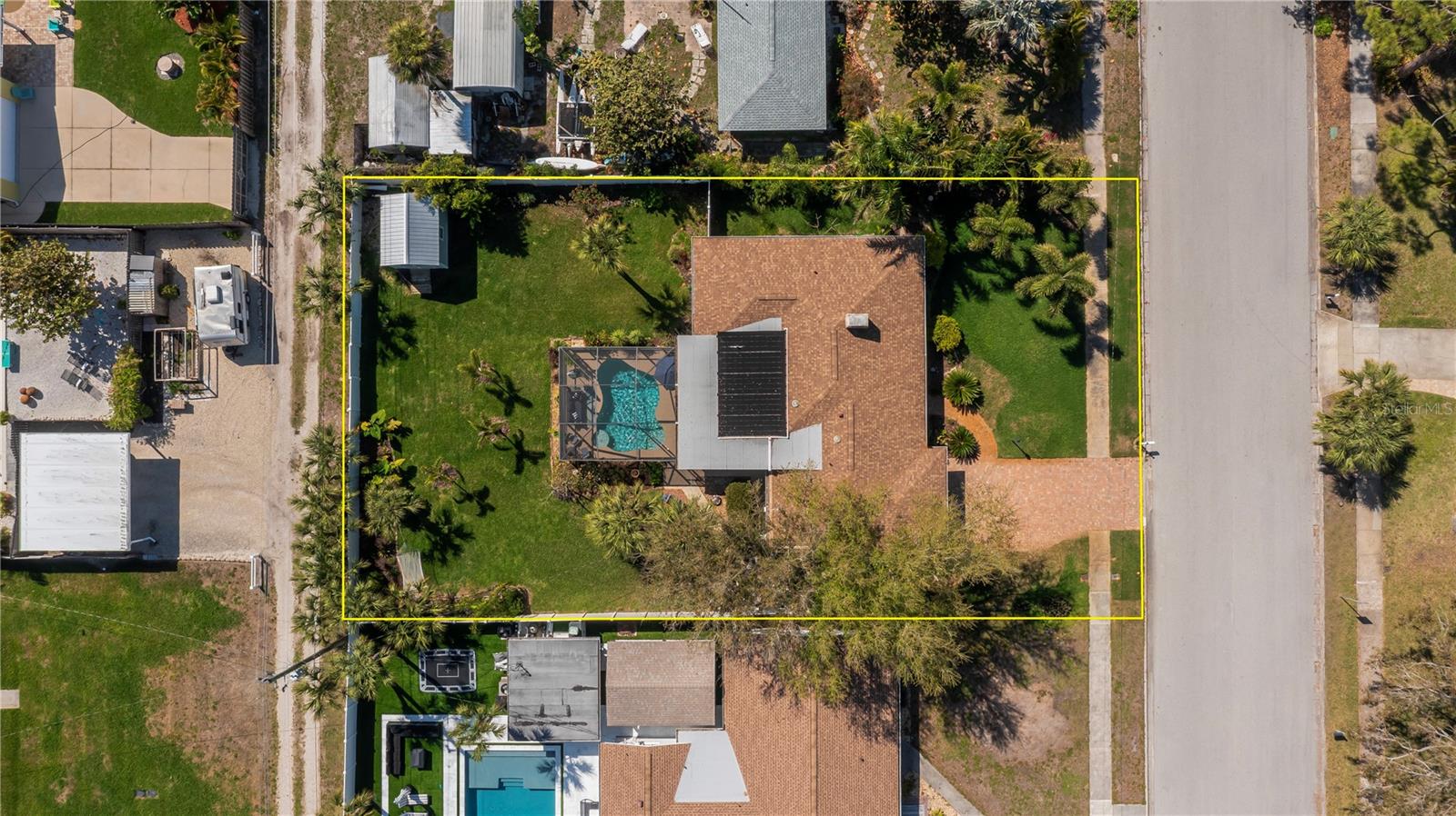 SOUTH VENEZIA PARK SEC OF VENICE - Residential