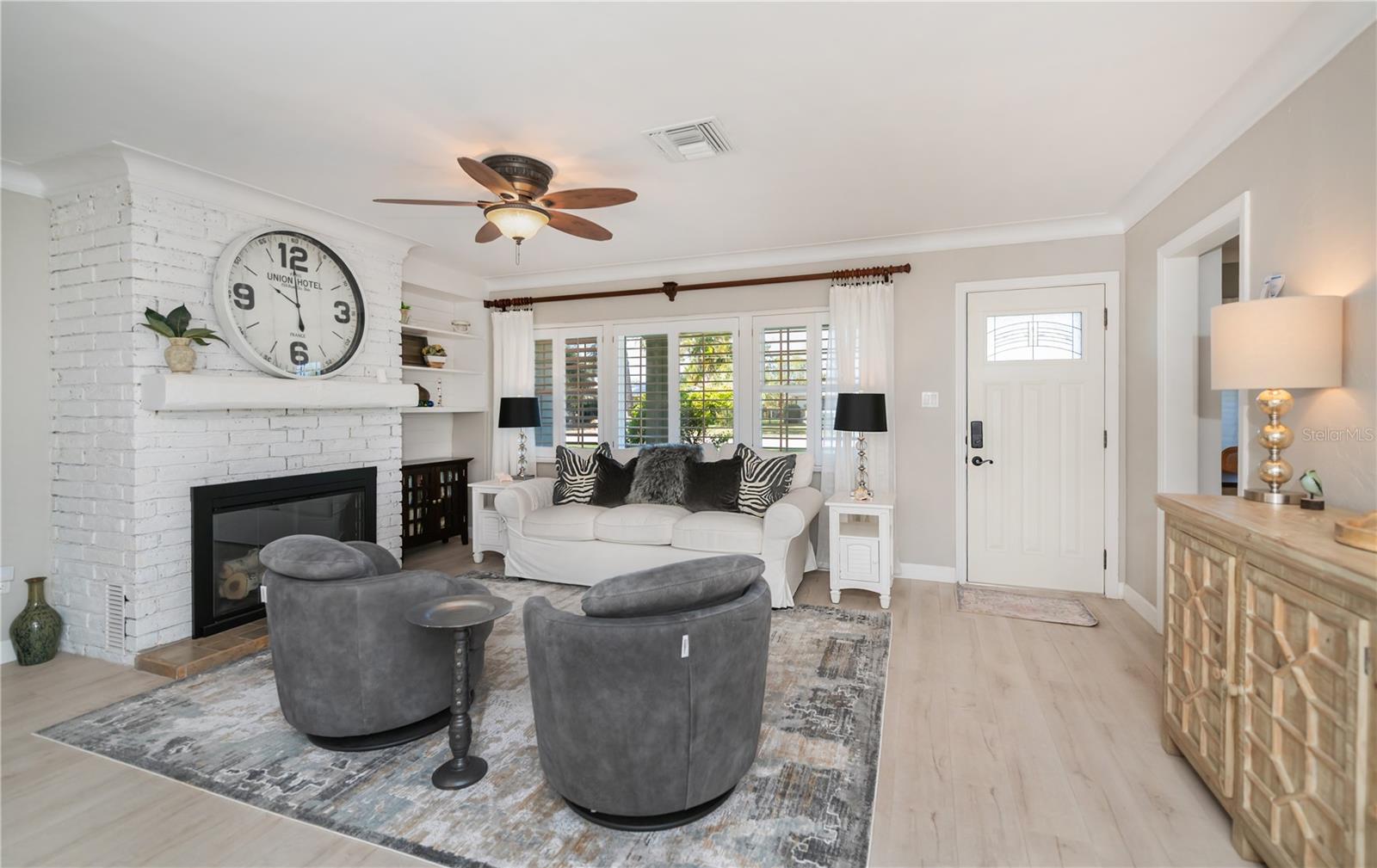 SOUTH VENEZIA PARK SEC OF VENICE - Residential