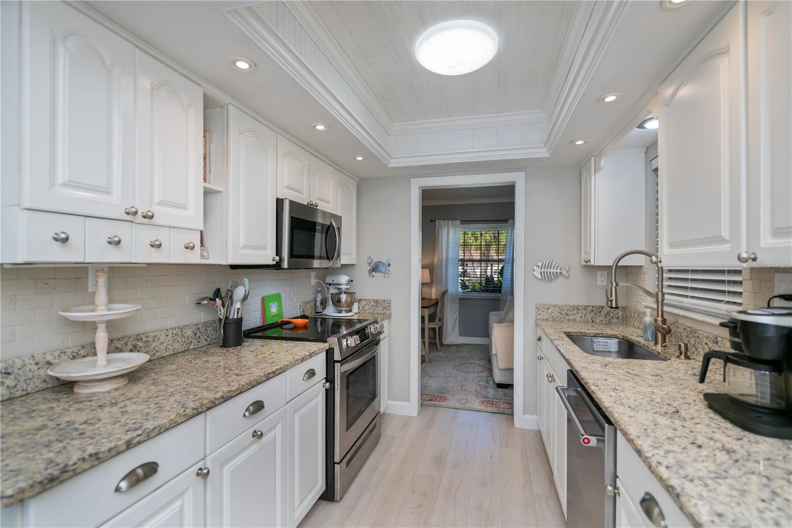 SOUTH VENEZIA PARK SEC OF VENICE - Residential