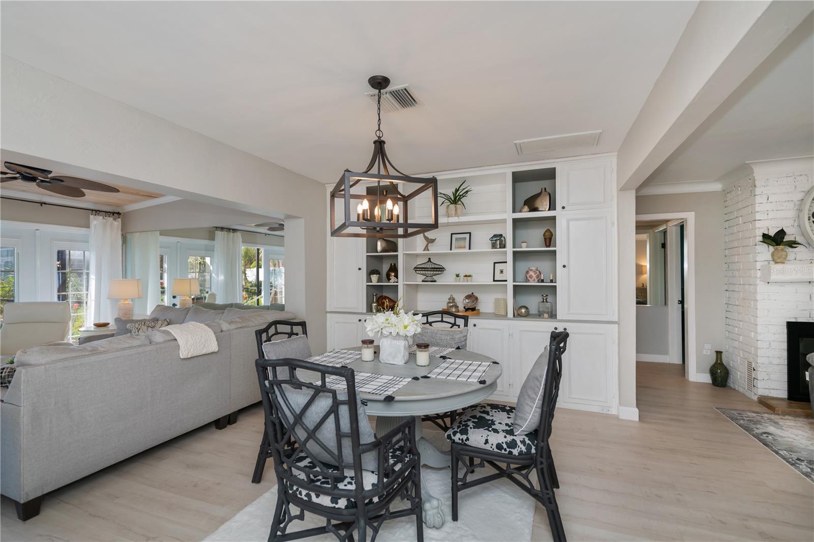 SOUTH VENEZIA PARK SEC OF VENICE - Residential