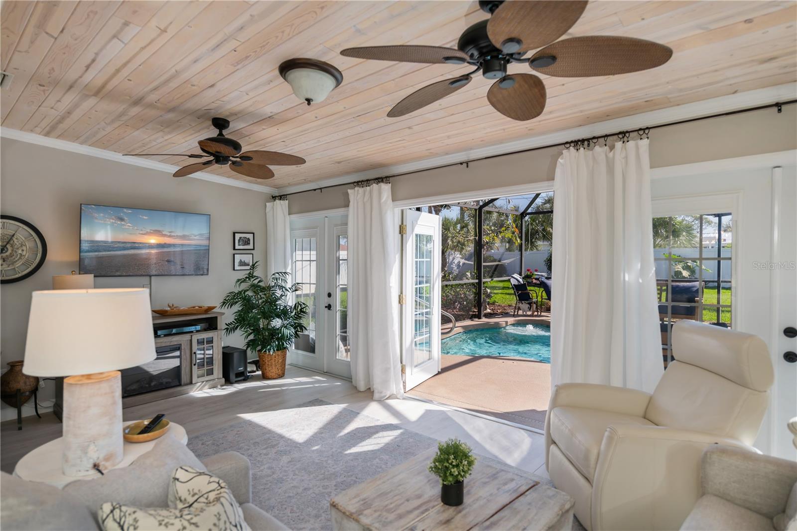 SOUTH VENEZIA PARK SEC OF VENICE - Residential