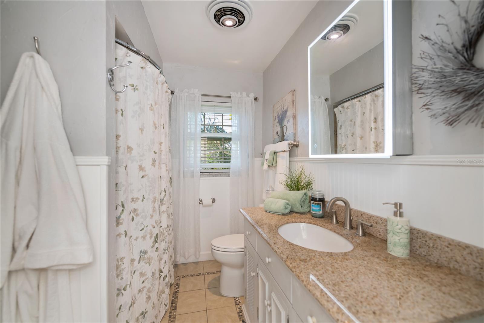 SOUTH VENEZIA PARK SEC OF VENICE - Residential