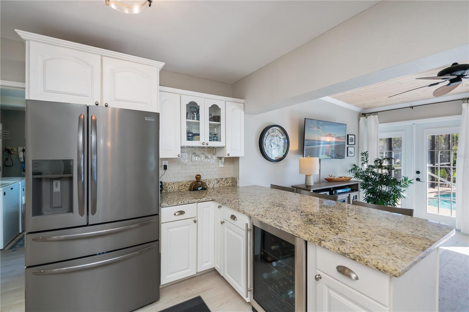 SOUTH VENEZIA PARK SEC OF VENICE - Residential