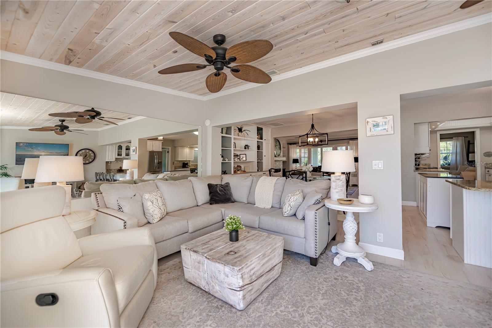 SOUTH VENEZIA PARK SEC OF VENICE - Residential