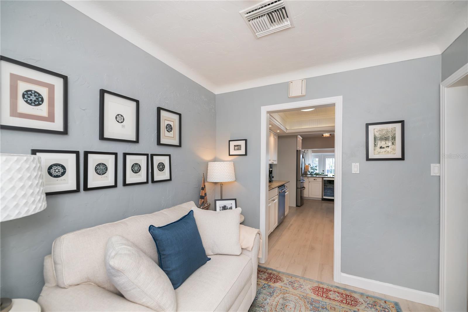 SOUTH VENEZIA PARK SEC OF VENICE - Residential