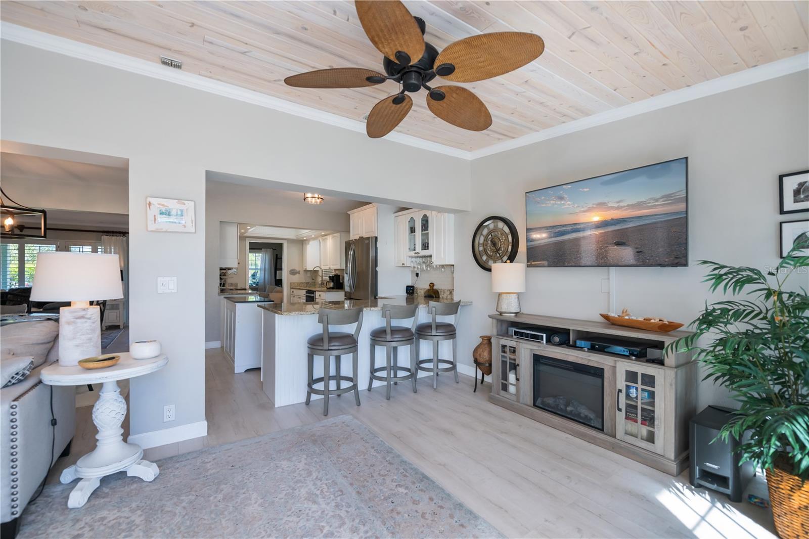 SOUTH VENEZIA PARK SEC OF VENICE - Residential