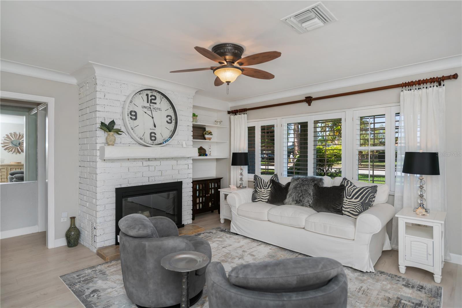 SOUTH VENEZIA PARK SEC OF VENICE - Residential