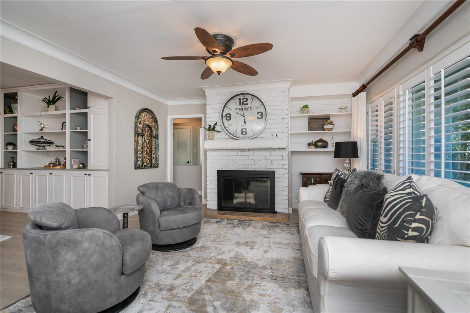 SOUTH VENEZIA PARK SEC OF VENICE - Residential