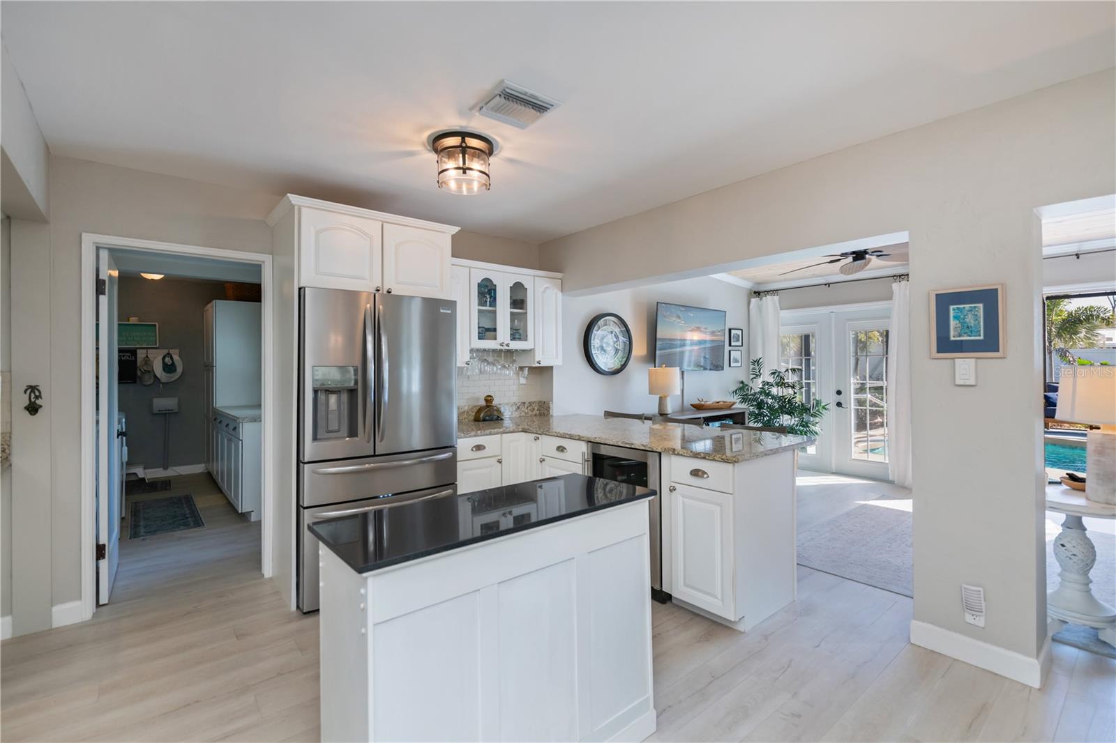 SOUTH VENEZIA PARK SEC OF VENICE - Residential