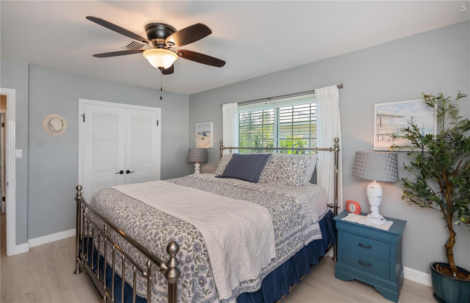 SOUTH VENEZIA PARK SEC OF VENICE - Residential