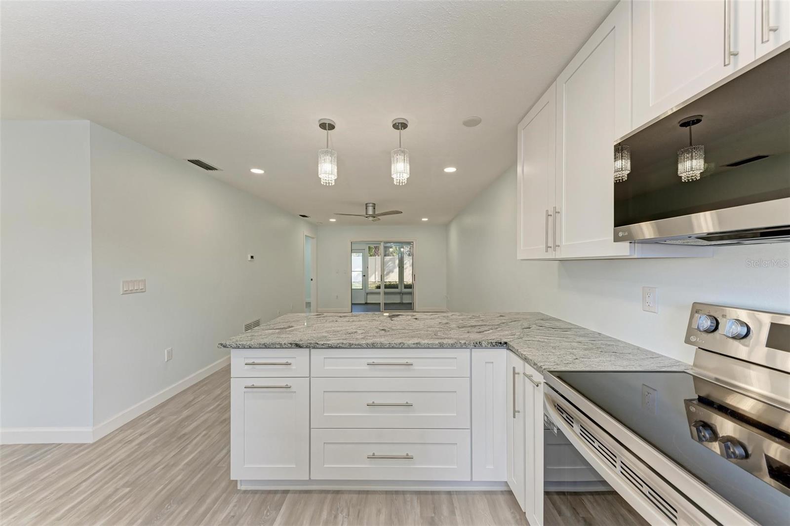 DESOTO SQUARE VILLAS PH I - Residential