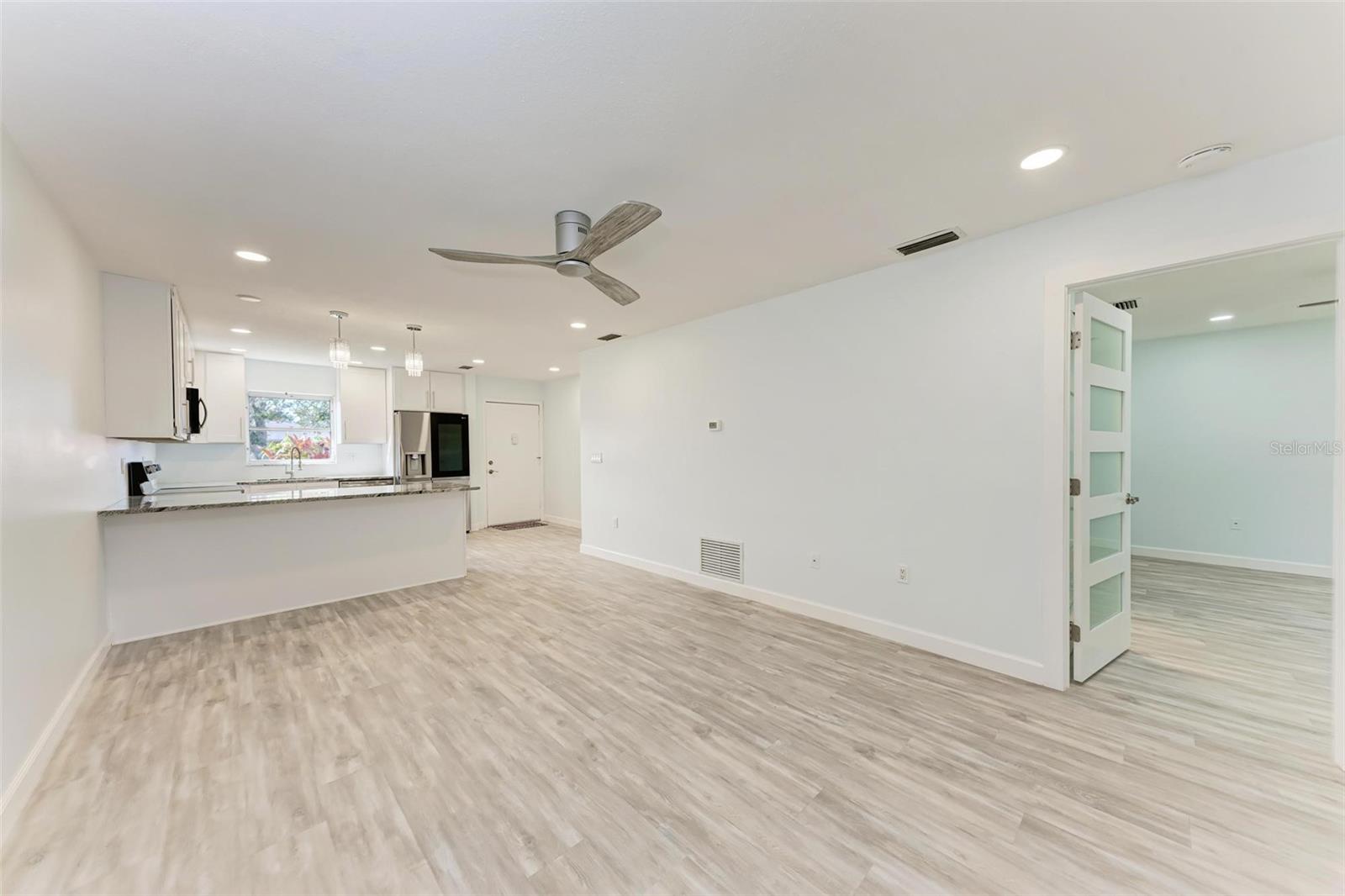 DESOTO SQUARE VILLAS PH I - Residential