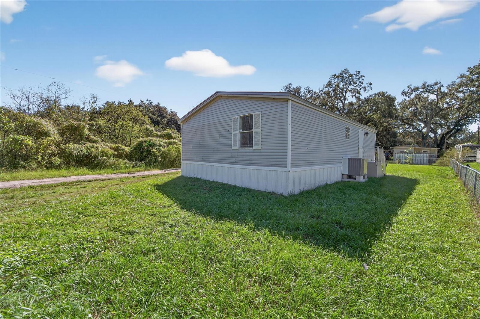 ZEPHYRHILLS COLONY CO - Residential Lease