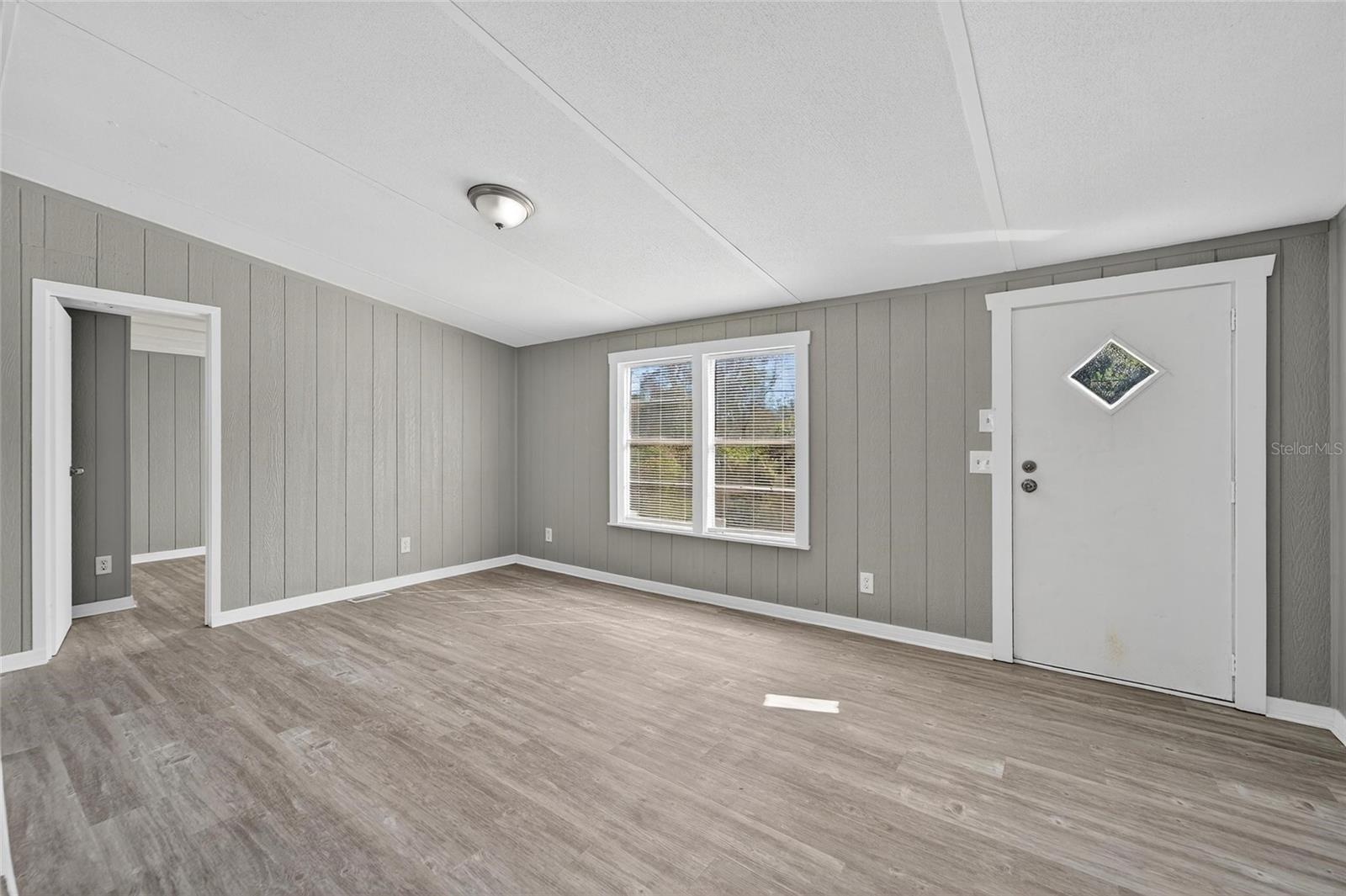 ZEPHYRHILLS COLONY CO - Residential Lease