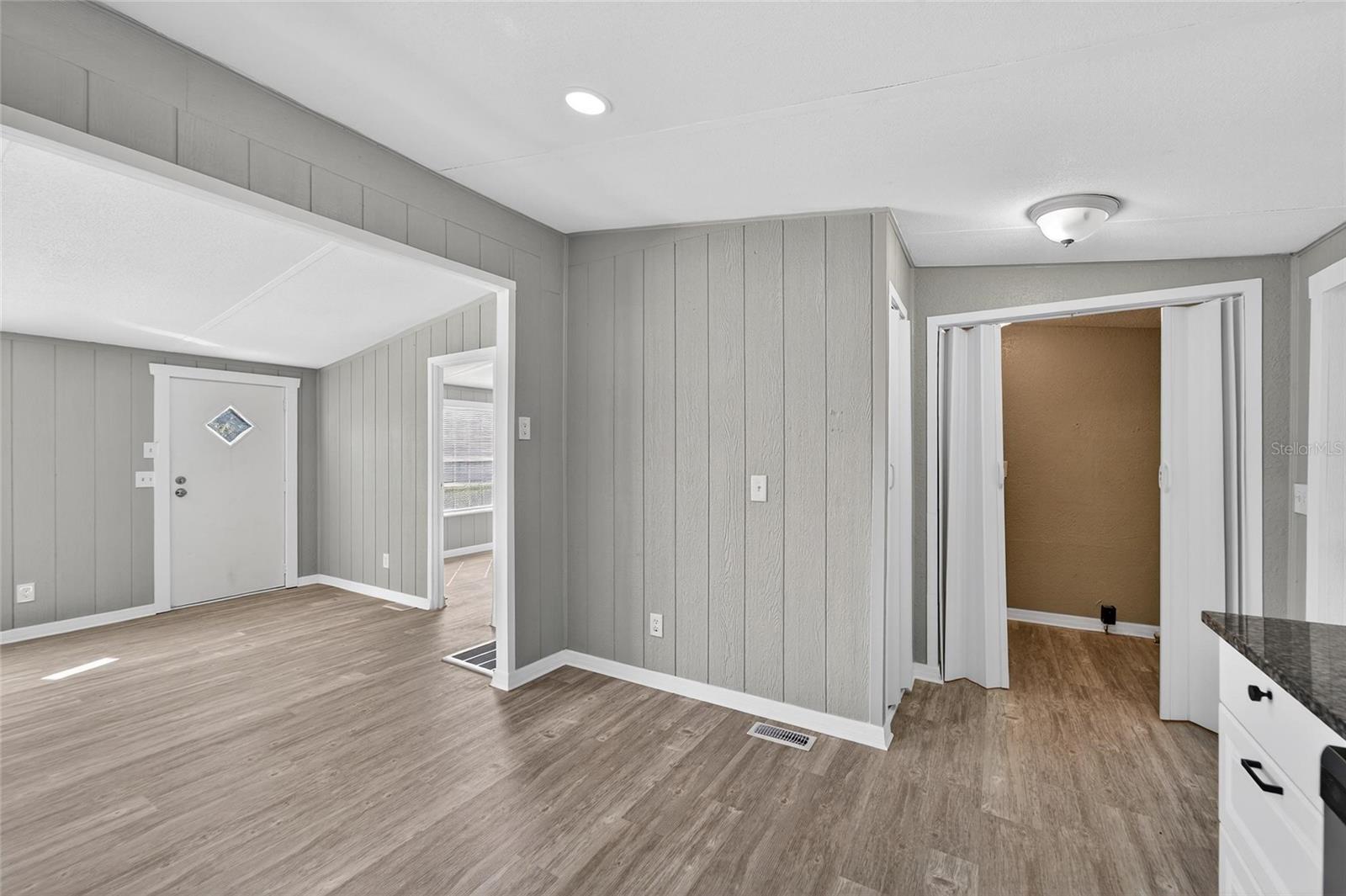 ZEPHYRHILLS COLONY CO - Residential Lease