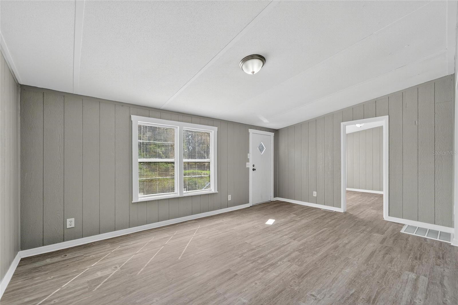 ZEPHYRHILLS COLONY CO - Residential Lease