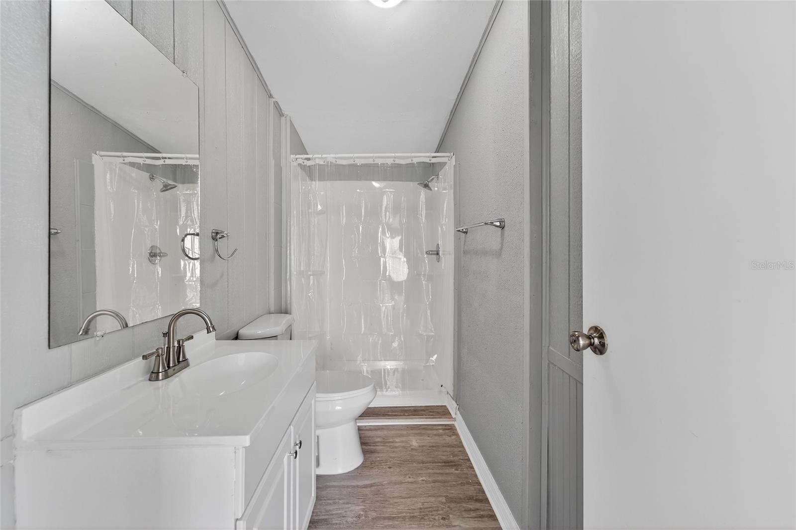 ZEPHYRHILLS COLONY CO - Residential Lease