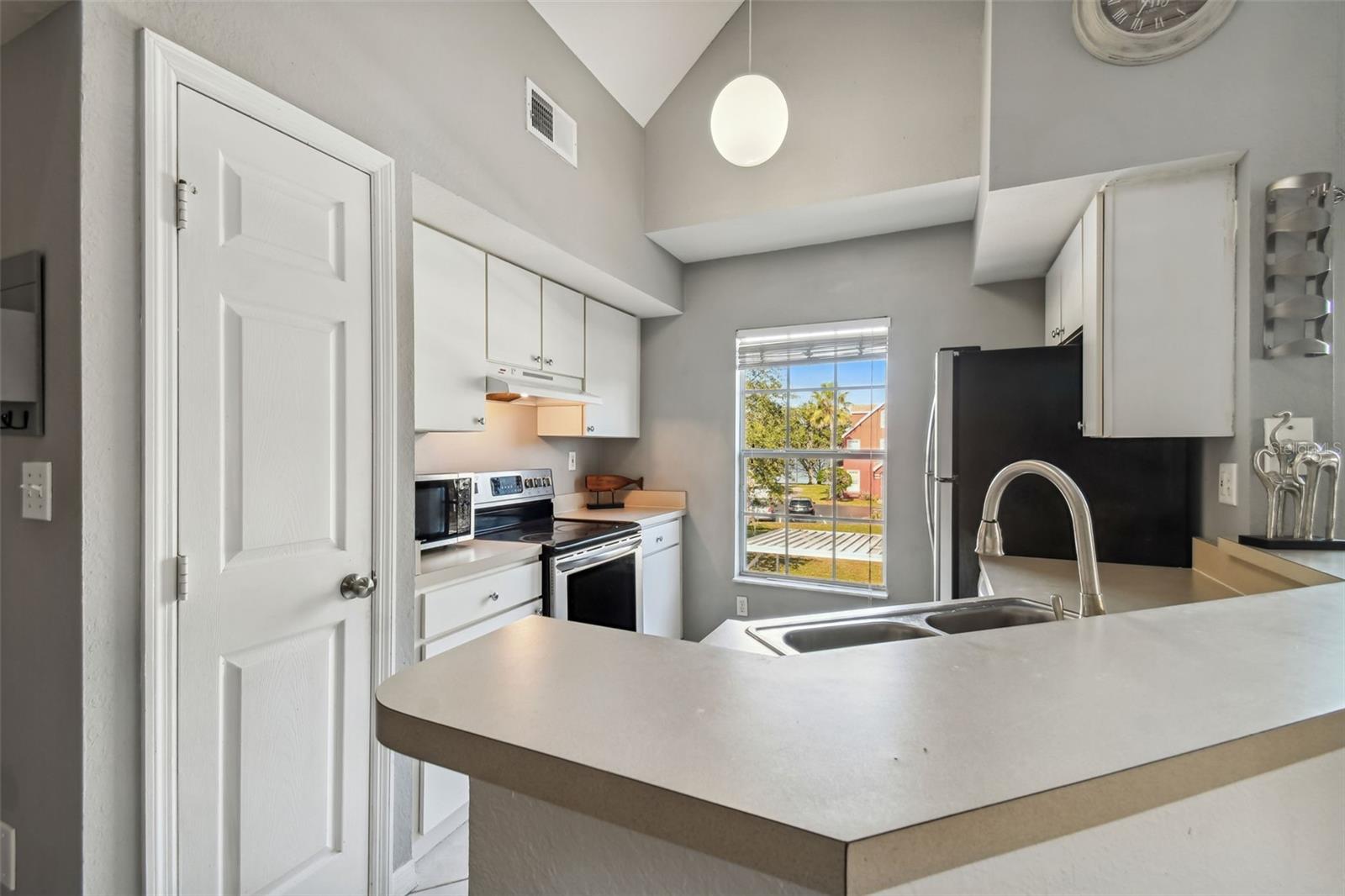 LAKE CHASE CONDO - Residential Lease